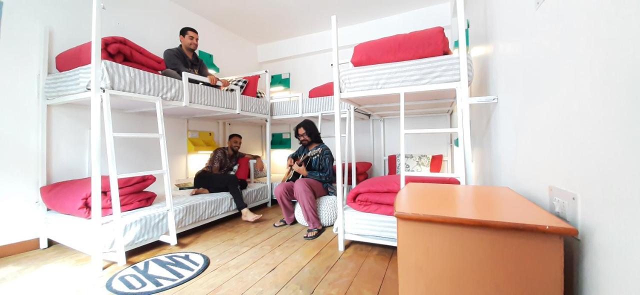 Mitra Mcleodganj Hostel McLeod Gandzs Kültér fotó