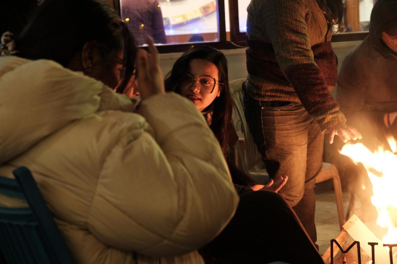 Mitra Mcleodganj Hostel McLeod Gandzs Kültér fotó