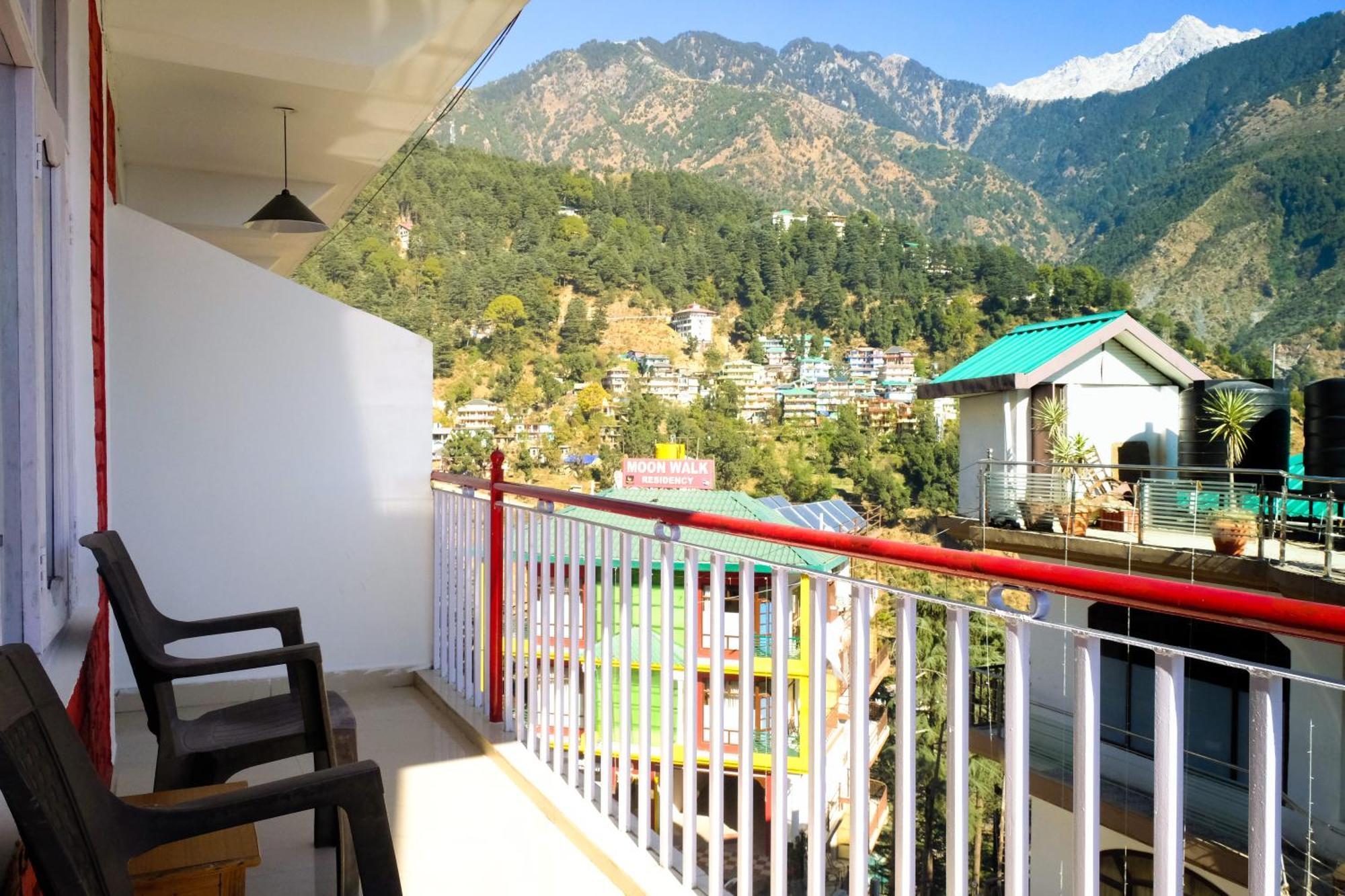 Mitra Mcleodganj Hostel McLeod Gandzs Kültér fotó