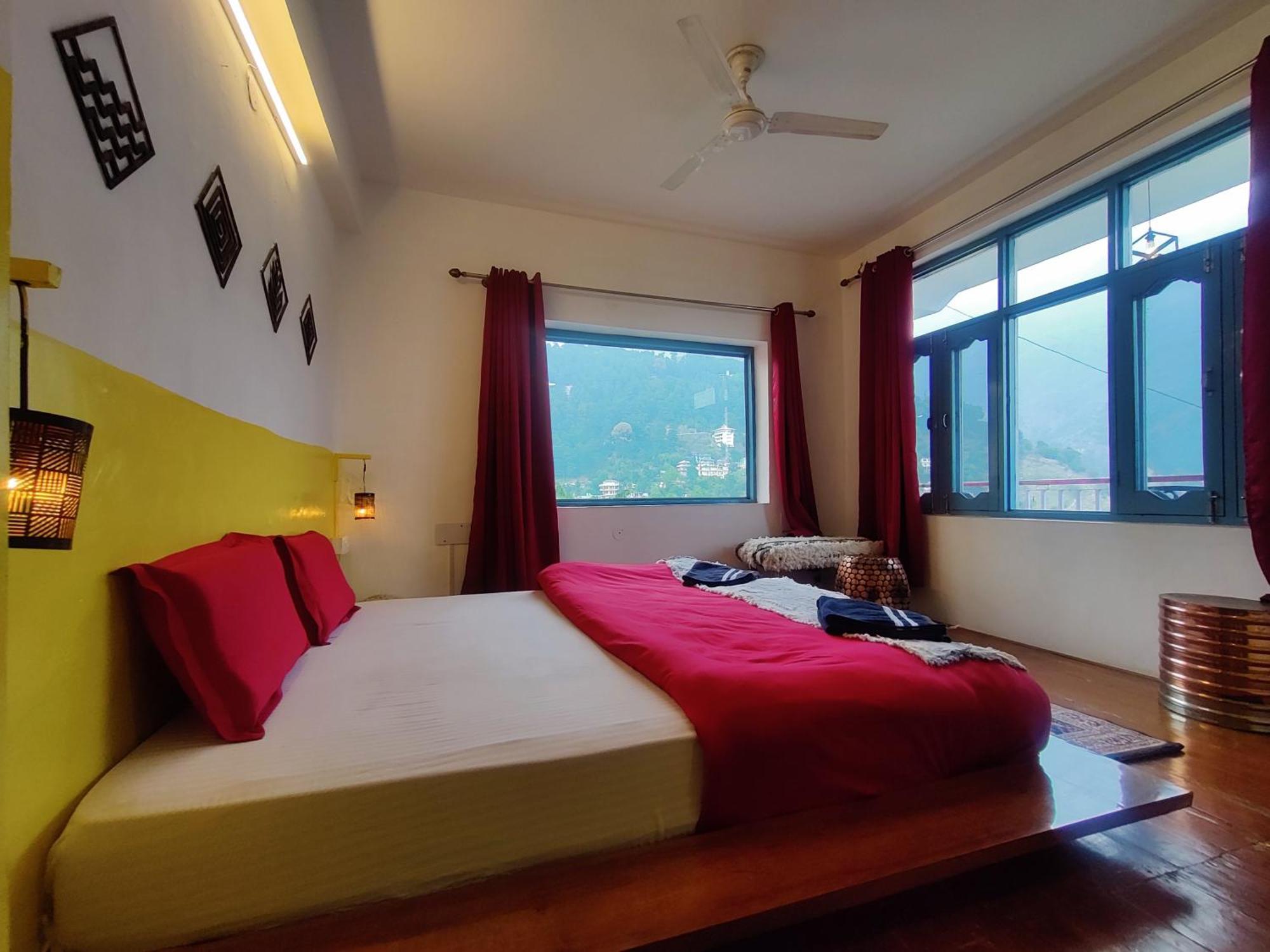 Mitra Mcleodganj Hostel McLeod Gandzs Kültér fotó