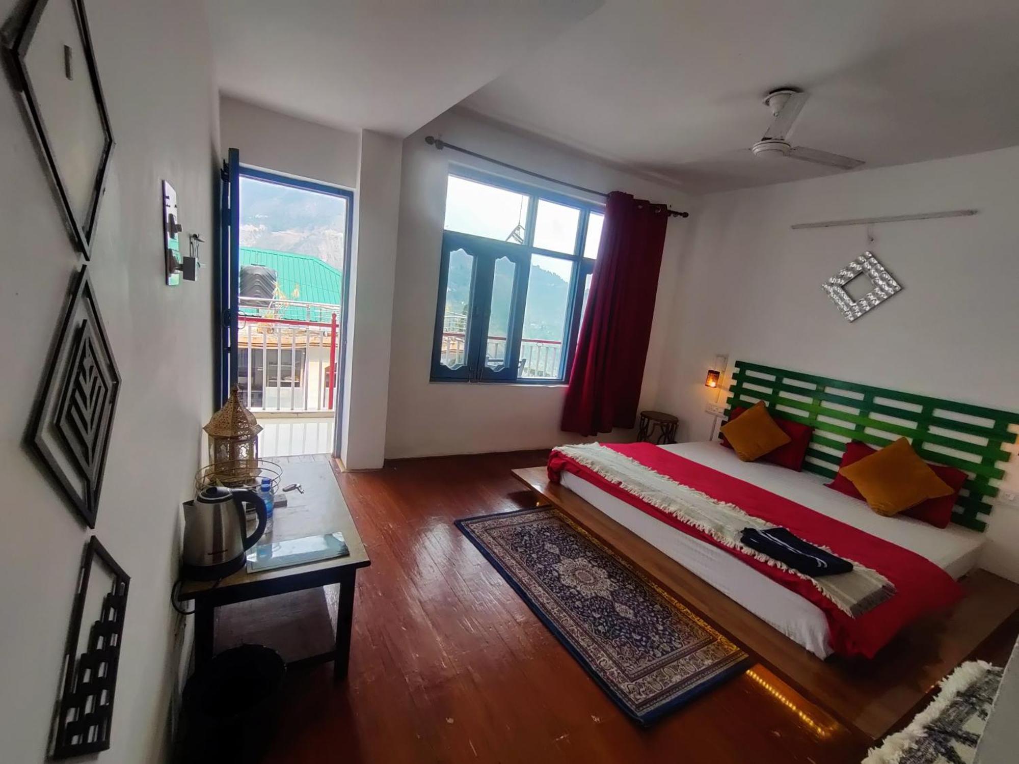 Mitra Mcleodganj Hostel McLeod Gandzs Kültér fotó